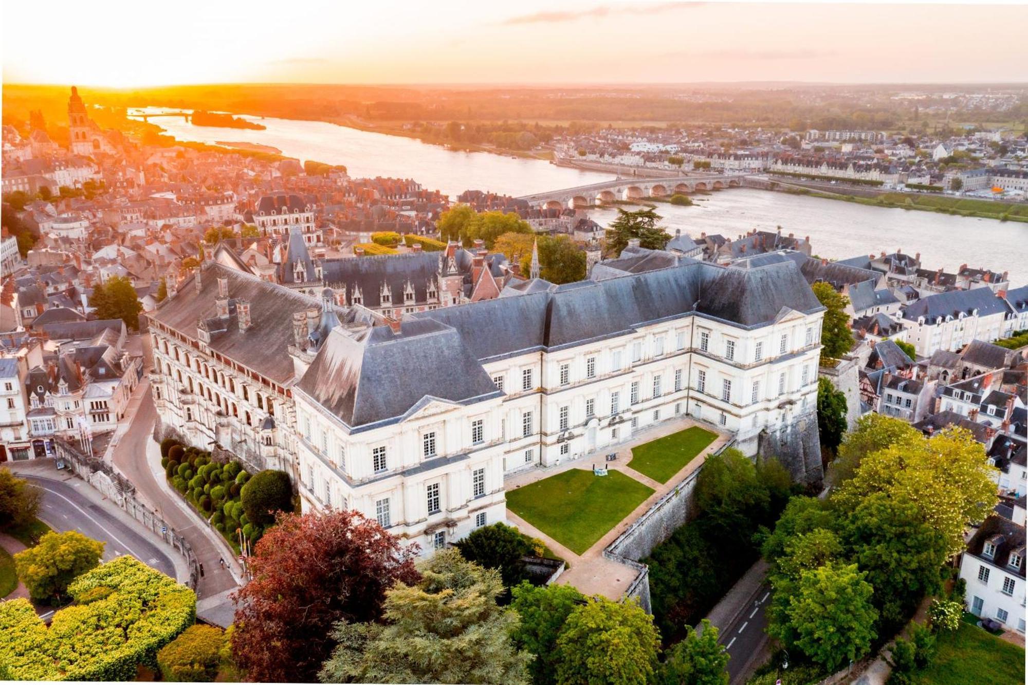 Studio Lumineux Et Plein De Charme Blois Zewnętrze zdjęcie